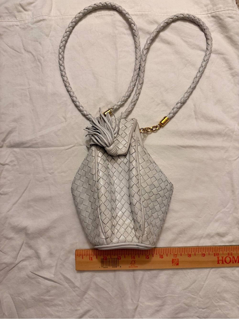 Ashneil—White Vintage Woven Crossbody Bag with tassel and gold hardware
